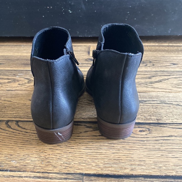 Lucky brand black leather bootie - Picture 2 of 4